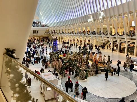 Christmas 2022 at the Oculus Stock-Fotos