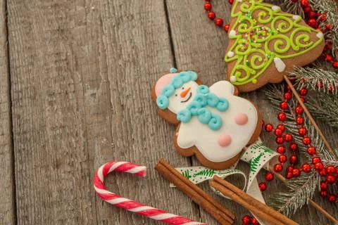 Christmas background, composition. spruce branches, gingerbread Stock Photos
