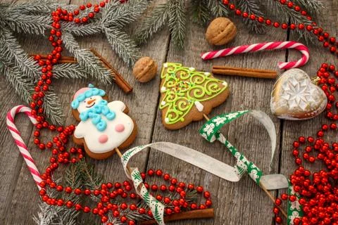 Christmas background, composition. spruce branches, gingerbread Stock Photos