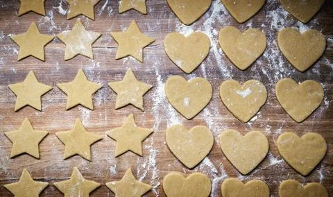 Christmas baking. Making gingerbread biscuits. Cookie dough. Foto stock