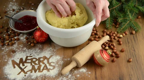 Christmas baking process Video stock 32716367
