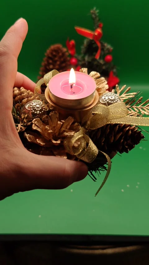 Christmas candlestick decor in hand Vídeo Stock 322541164