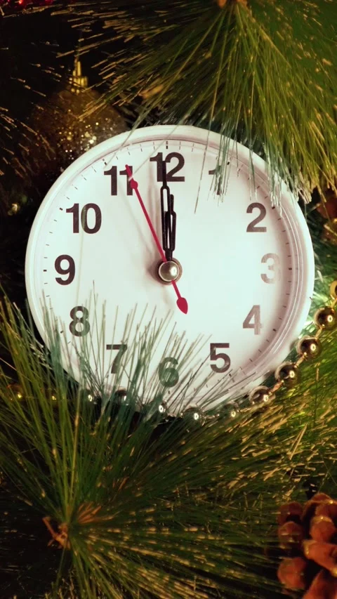 The Christmas clock on the tree shows the time 00:00. Christmas and New Year. Stock Footage 293138056