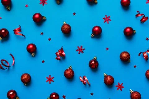 Christmas composition. a pattern of christmas balls on colored background. .. Stock Photos