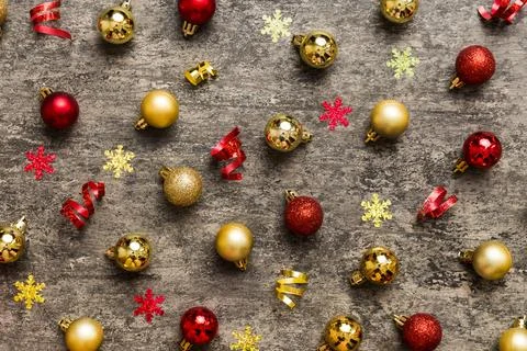 Christmas composition. a pattern of christmas balls on colored background. Fl 写真素材