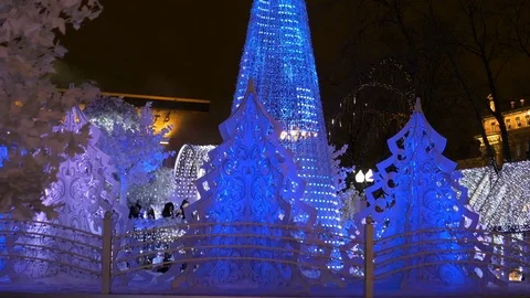 Christmas decorations in the city Vidéo 70937330
