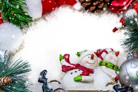Christmas decorations on rustic wood background Illustrazione stock