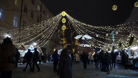 Christmas decorations. Strings of lights umbrella Video stock 126263783