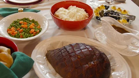 Christmas Dinner on the Table 스톡 동영상 64183375