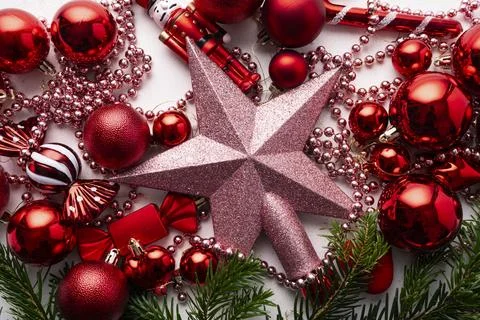 Christmas flat lay background with red ornaments Foto stock