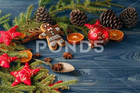 Christmas Food. Gingerbread Man Cookies In Christmas Setting. Xmas Dessert