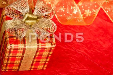 Christmas gift box Stock Photos