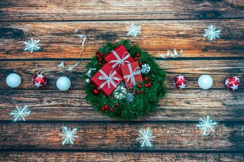 Christmas gift boxes with snowflake flame Foto stock