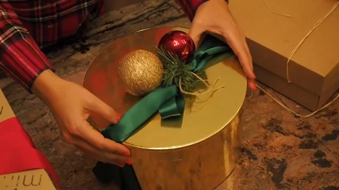 Christmas gift Video stock 102997909