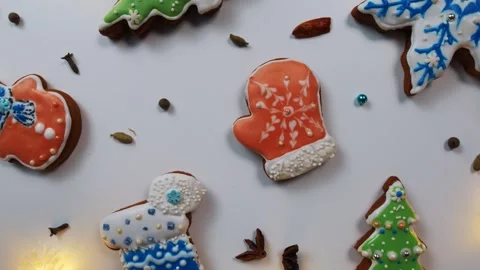Christmas gingerbread of different shapes Stock-Footage 254537686