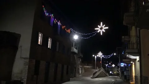 Christmas lights in Primaluna Vídeo Stock 145673785