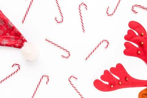 Christmas or new year pattern, texture made of Christmas candies, deer hat on Foto stock