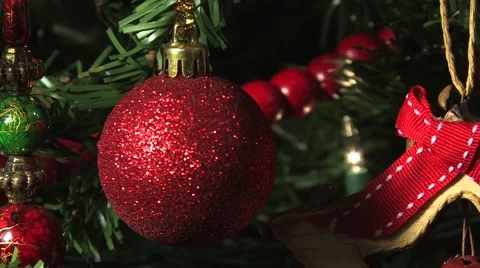 Christmas Ornament "Rack Focus" Видео 44616320