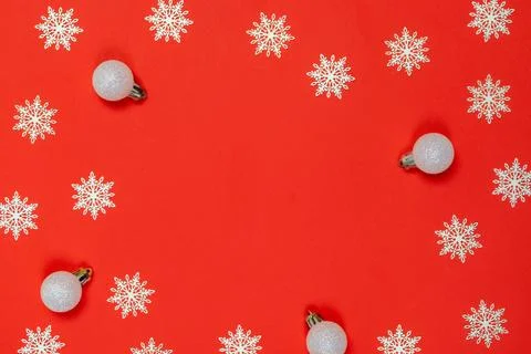Christmas pattern. White snowflakes, silver balls in Christmas composition on 写真素材
