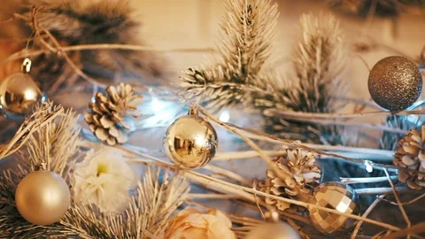 Christmas Present With Decorative Xmas Bubbles 库存影片 83242557