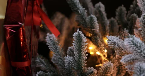 Christmas scene consisting of New Year tree and decorations. Christmas garland Stock-Footage 165067485