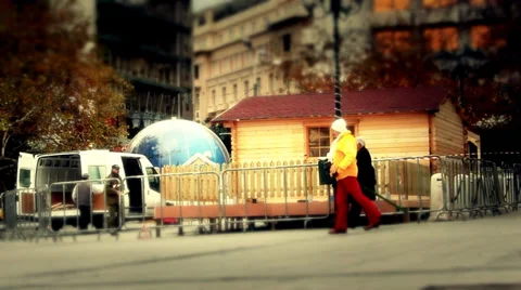 Christmas traffic in square Stock Footage 33410149