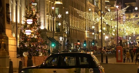 Christmas tree and Christmas lights on Regent Street Stock Footage 83905965