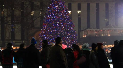 Christmas Tree and Crowds in Bryant Park Stock Footage 54553538