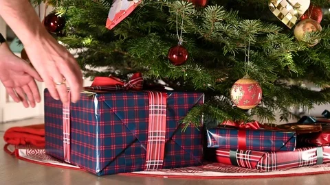 Christmas tree and gift gets picked up Stock Footage 116031964