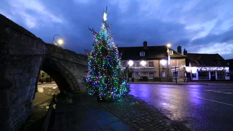 Christmas Tree and Lights at night; Crowland town Stock Footage 146318992