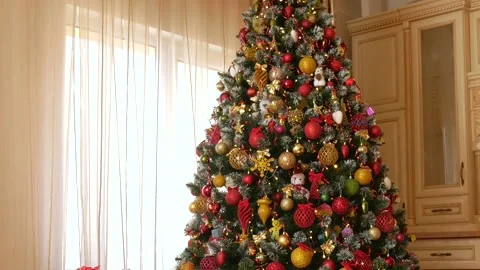 Christmas tree camera slides from top to down Stock Footage 165538520