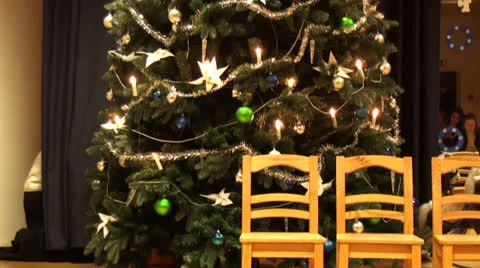 Christmas tree on children's party 動画素材 24571926