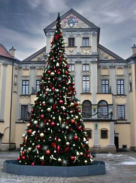 Christmas tree in the city square Stock Photos