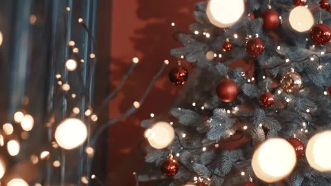Christmas tree decoration, smooth motion camera Video stock 262330021
