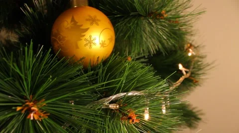 Christmas tree decorations with blinking lights 動画素材 47748061