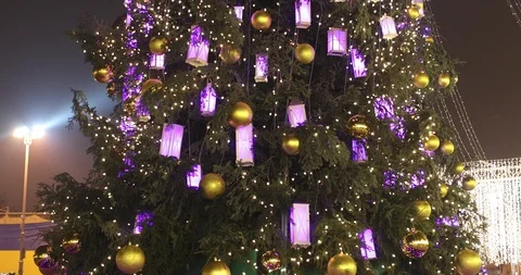 Christmas tree decorations Video stock 129842883