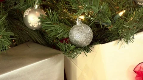Christmas Tree Decorations Presents Rapid Zoom 1 動画素材 83322337