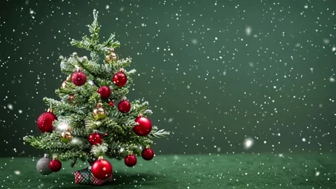 Christmas tree. Falling snowflakes. Falling snowflakes effect. Snow. Stock Footage 272984647