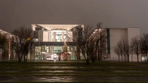 Christmas tree in front of the new German Chancellery, Berlin, Germany 스톡 동영상 146145405