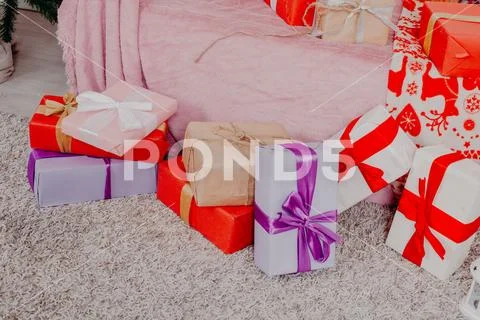 Christmas Tree House Interior new year holiday gifts winter decor Stock Photos
