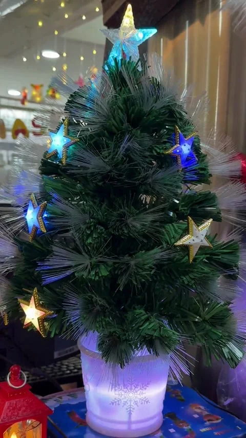 Christmas tree lights interative sparkling Vídeos de archivo 342687268