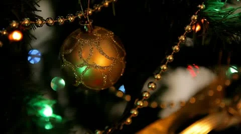 Christmas tree lights twinkling loop Stock Footage 12875336