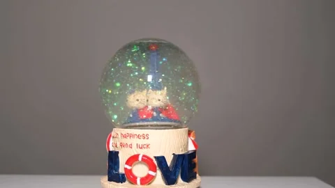 Christmas Tree Snow Globe Decoration Stock-Footage 185490367