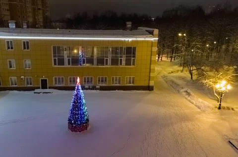 Christmas tree on the square at night 스톡 사진