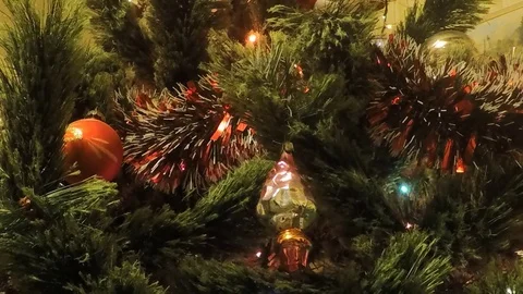 Christmas tree with twinkle lights and tinsel timelapse 스톡 동영상 79814247