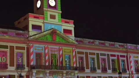 Christmas video mapping light show on Madrid's Royal Post Office 스톡 동영상 322535938
