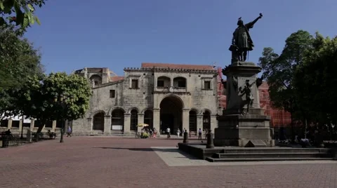 Christopher Columbus Sculpture Stock Footage 40589536