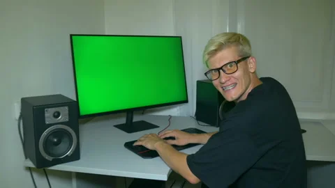 Chroma key on the screen of computer. Stock Footage 204947603