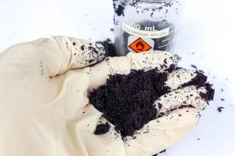 Chromium nitrate, an oxidizing agent Fotos de archivo