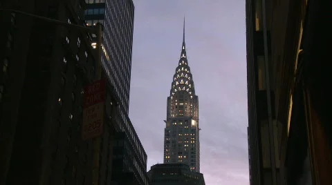 Chrysler Building at night Vídeos de archivo 606972